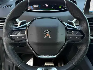 Peugeot 3008 Gen-Ii-2016