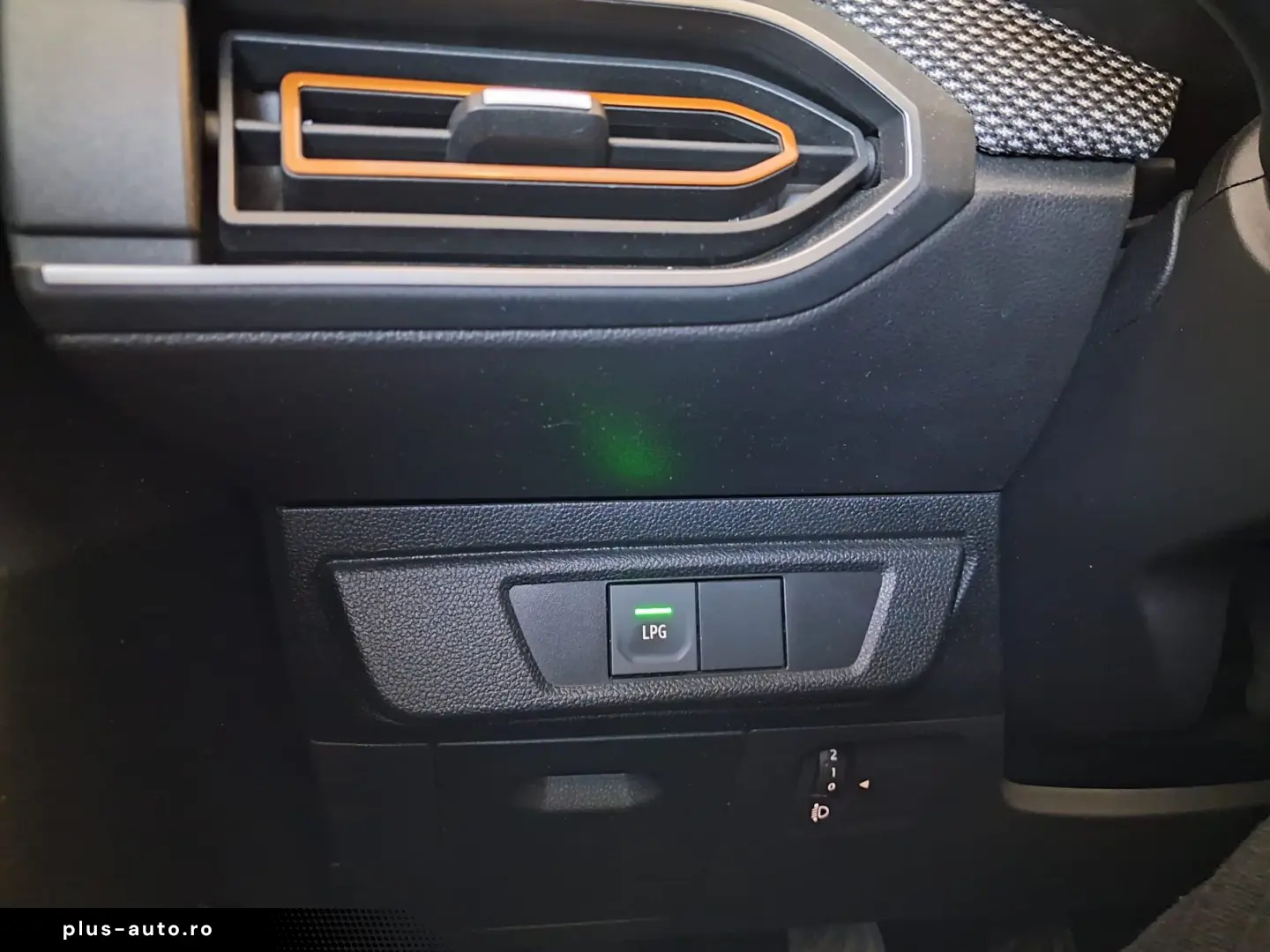 Dacia Sandero-Stepway Gen-Iv-2020