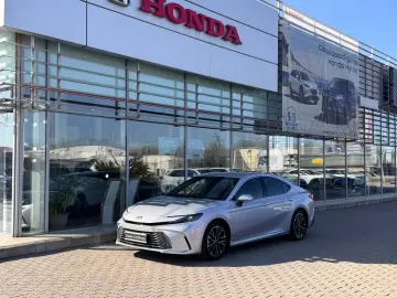 Toyota Camry Gen-Viii-2017