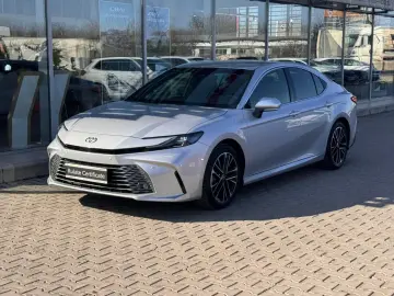 Toyota Camry Gen-Viii-2017