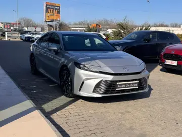 Toyota Camry Gen-Viii-2017