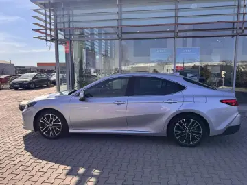 Toyota Camry Gen-Viii-2017