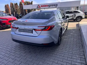 Toyota Camry Gen-Viii-2017