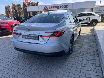 Toyota Camry Gen-Viii-2017