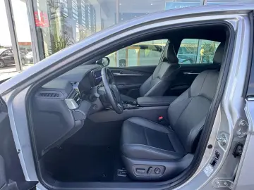 Toyota Camry Gen-Viii-2017