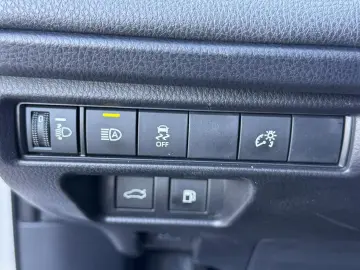 Toyota Camry Gen-Viii-2017