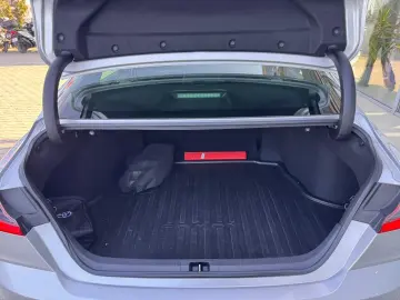 Toyota Camry Gen-Viii-2017