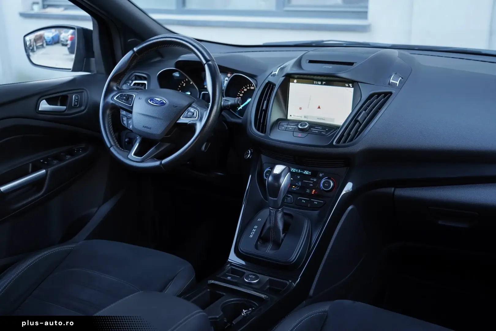 Ford Kuga ver-2-0-ecoboost