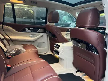 Mercedes-Benz GLS 600 Maybach Neu Wagen 4Matic BURMESTER