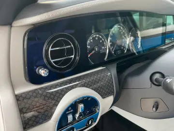 ROLLS ROYCE Ghost  Bespoke  Black Badge