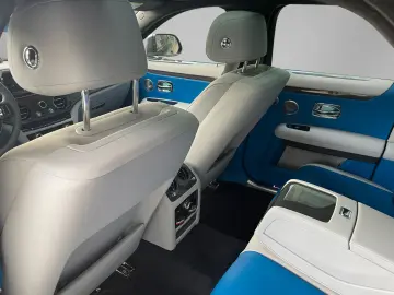 ROLLS ROYCE Ghost  Bespoke  Black Badge