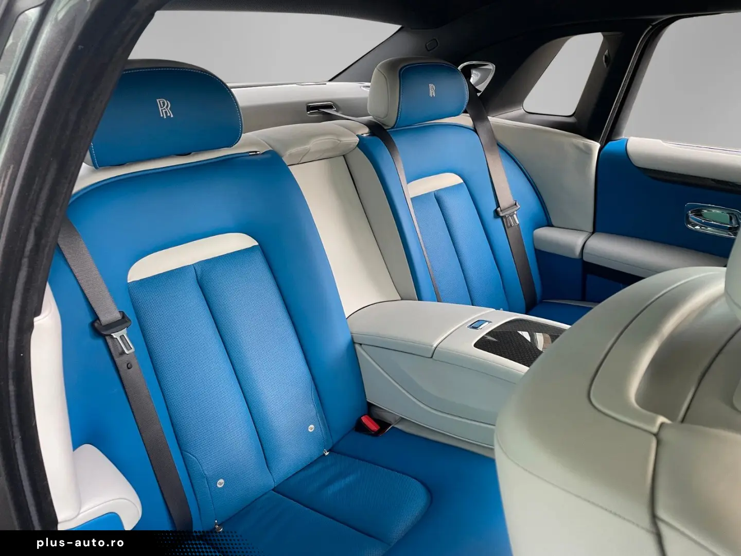 ROLLS ROYCE Ghost  Bespoke  Black Badge