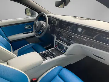 ROLLS ROYCE Ghost  Bespoke  Black Badge