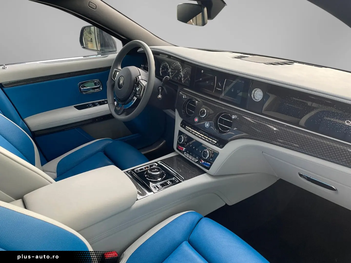 ROLLS ROYCE Ghost  Bespoke  Black Badge