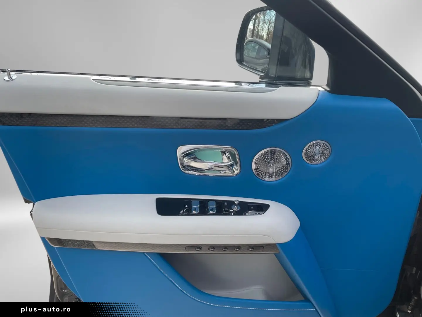 ROLLS ROYCE Ghost  Bespoke  Black Badge