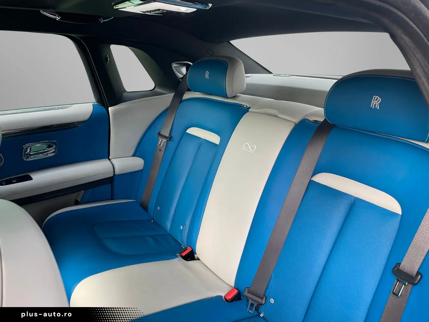 ROLLS ROYCE Ghost  Bespoke  Black Badge