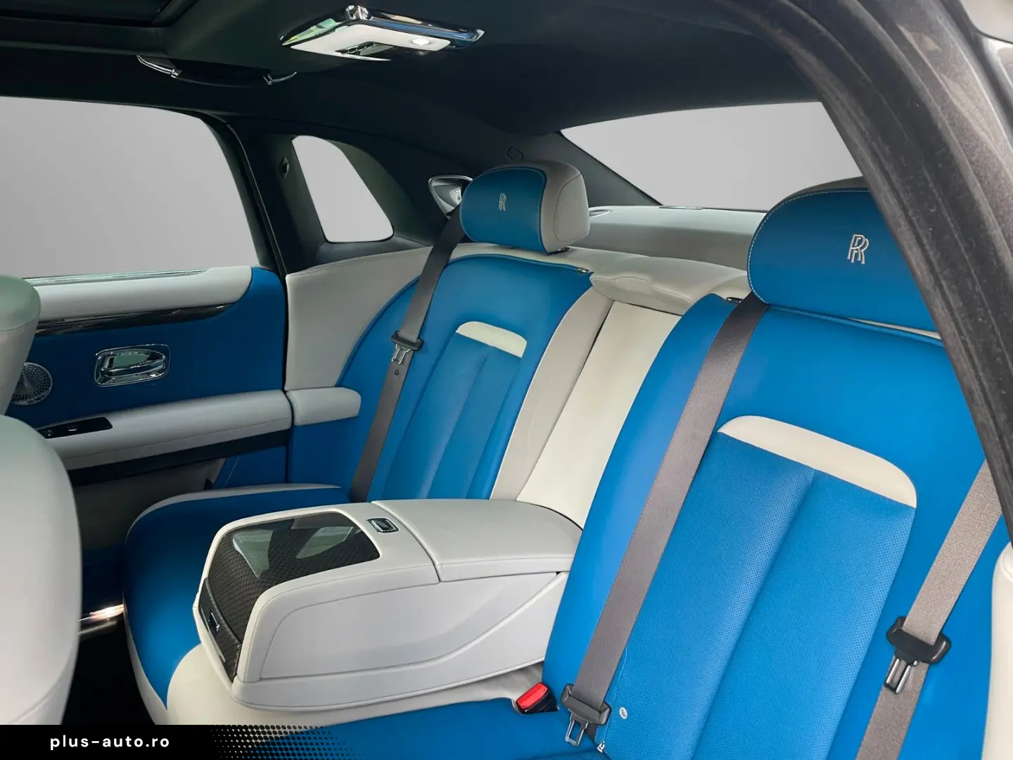 ROLLS ROYCE Ghost  Bespoke  Black Badge