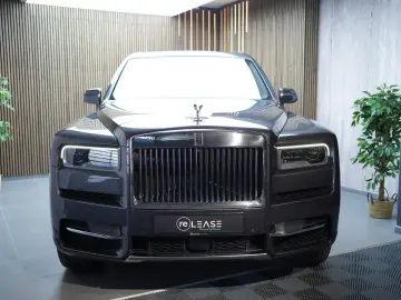 ROLLS ROYCE Cullinan   TV   4-Seats   NightV   22Z   Fridge