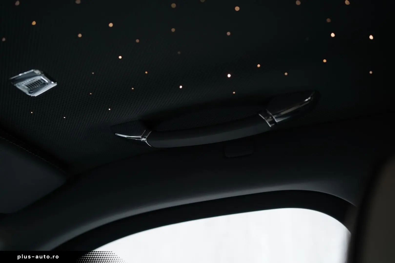 ROLLS ROYCE Cullinan   TV   4-Seats   NightV   22Z   Fridge