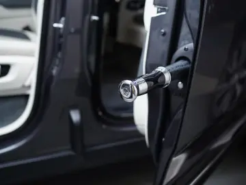 ROLLS ROYCE Cullinan   TV   4-Seats   NightV   22Z   Fridge