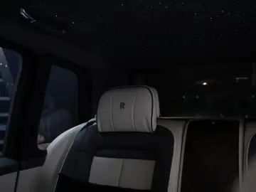 ROLLS ROYCE Cullinan   TV   4-Seats   NightV   22Z   Fridge