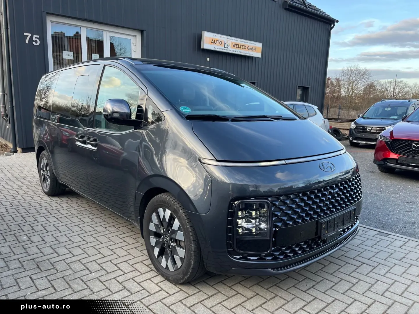 HYUNDAI Staria Signature 4WD BOSE 7Sitze