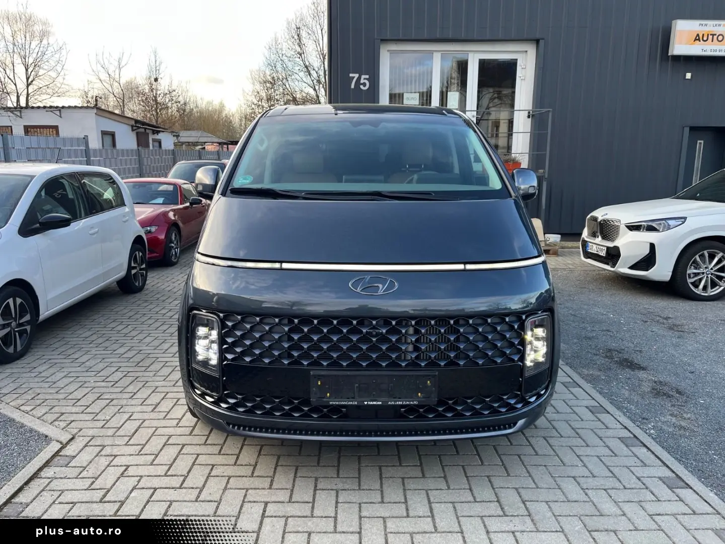 HYUNDAI Staria Signature 4WD BOSE 7Sitze