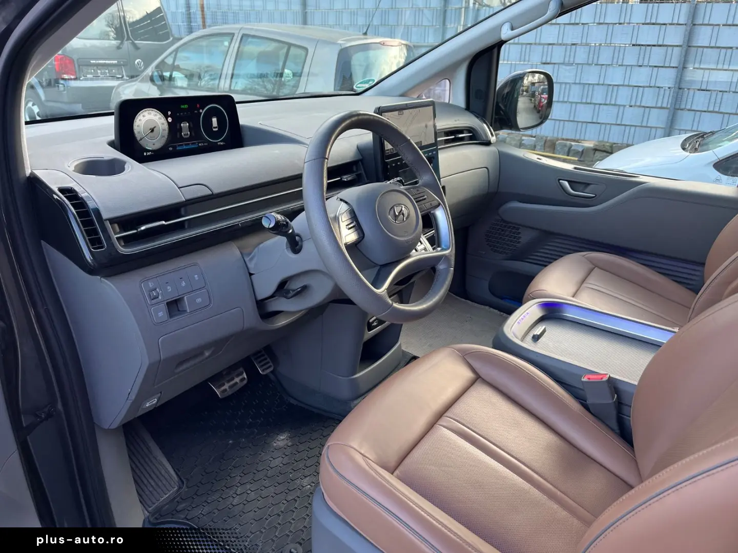 HYUNDAI Staria Signature 4WD BOSE 7Sitze