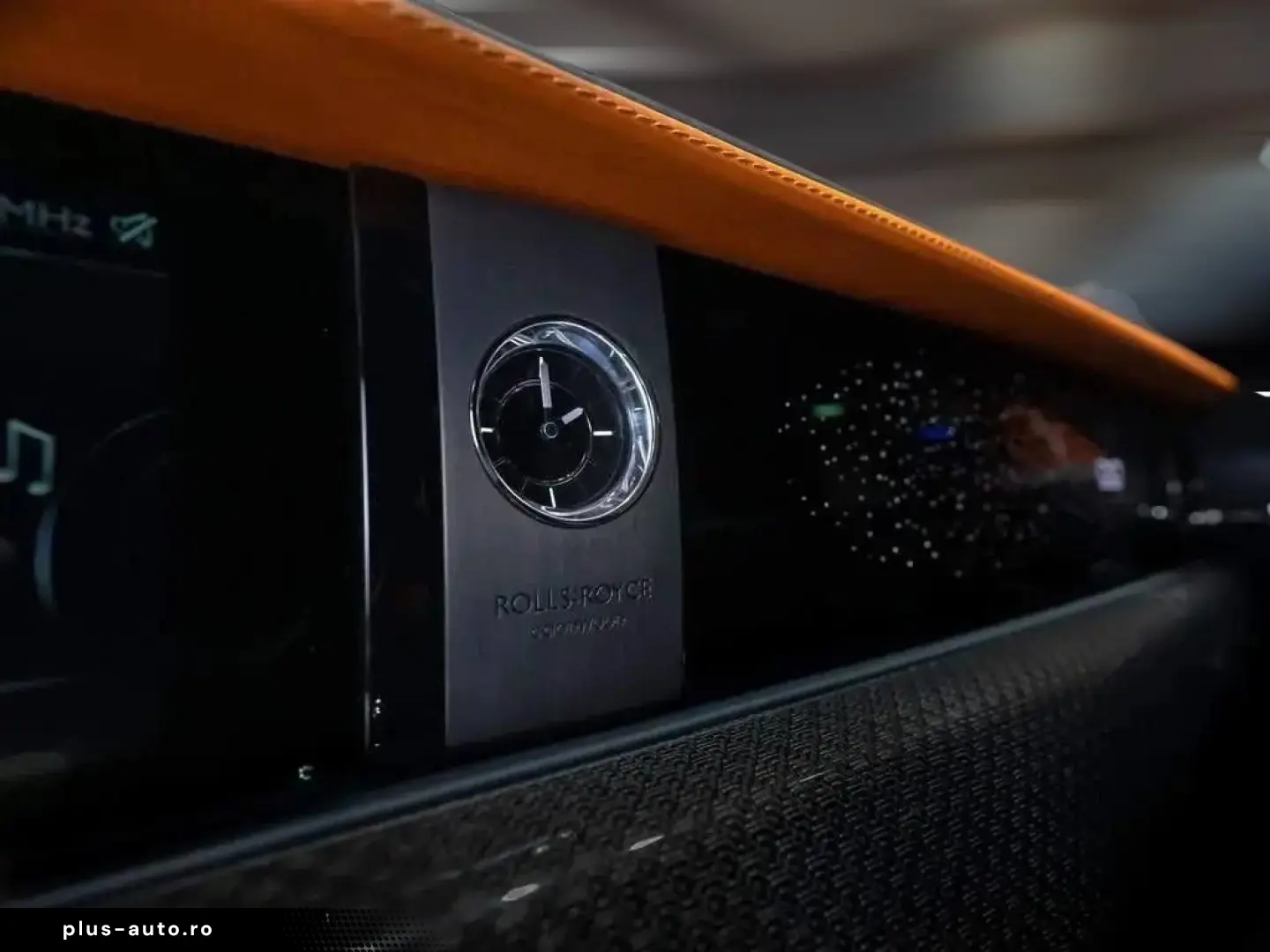 ROLLS ROYCE Ghost Black Badge HUD TV Massage