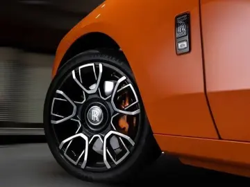 ROLLS ROYCE Ghost Black Badge HUD TV Massage