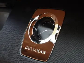 ROLLS ROYCE Cullinan