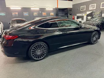 MERCEDES-BENZ CLE 200 Coupé AMG Line Premium