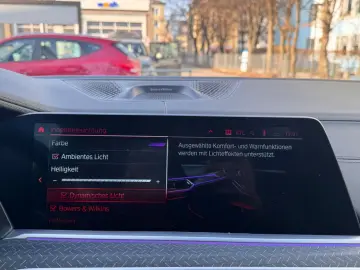 BMW X7 M50 i PANO HUD LIFT AHK LASER 360  B&W