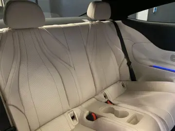 MERCEDES-BENZ CLE 200 AMG