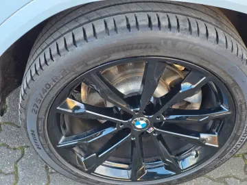 BMW X4 xDrive 20 d M Sport Pano LED AHK Kamera 20