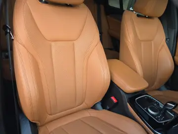 BMW X4 xDrive 20 d M Sport Pano LED AHK Kamera 20