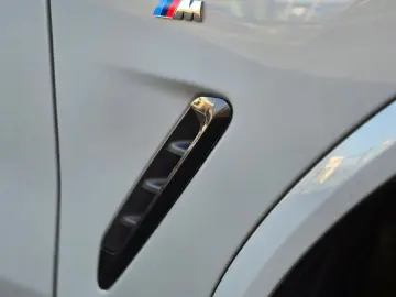 BMW X4 xDrive 20 d M Sport Pano LED AHK Kamera 20