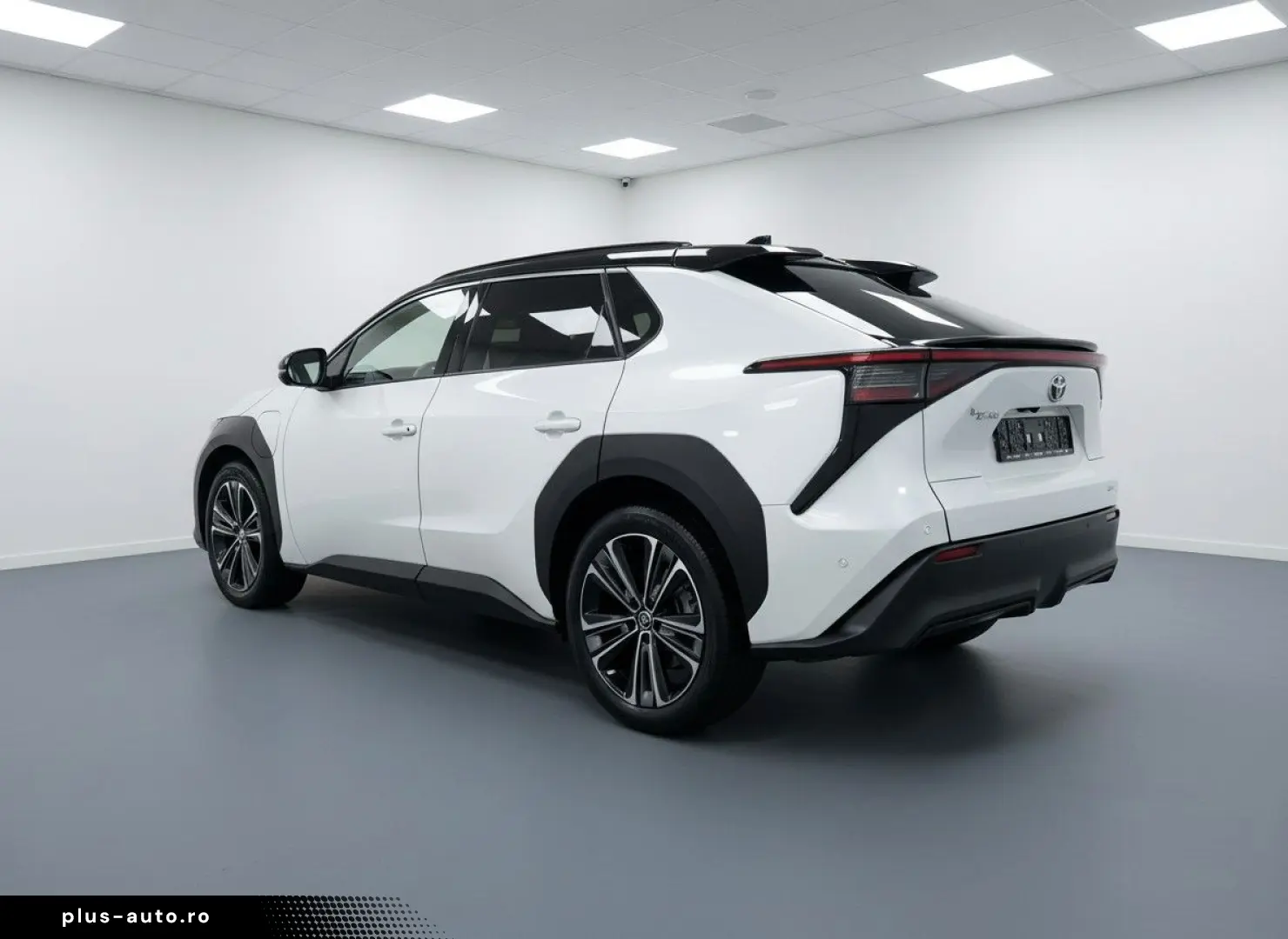 TOYOTA bZ4X Executive Full options  AWD   PANO