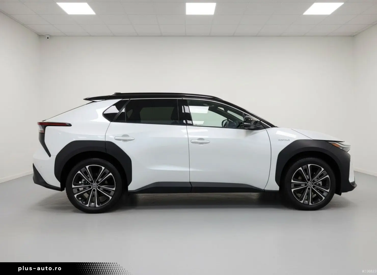 TOYOTA bZ4X Executive Full options  AWD   PANO