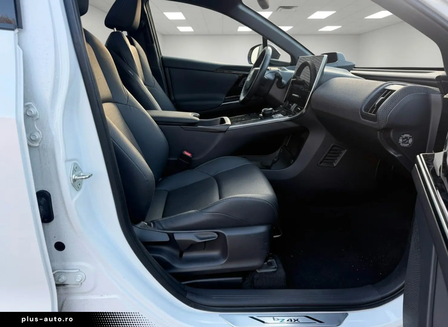 TOYOTA bZ4X Executive Full options  AWD   PANO