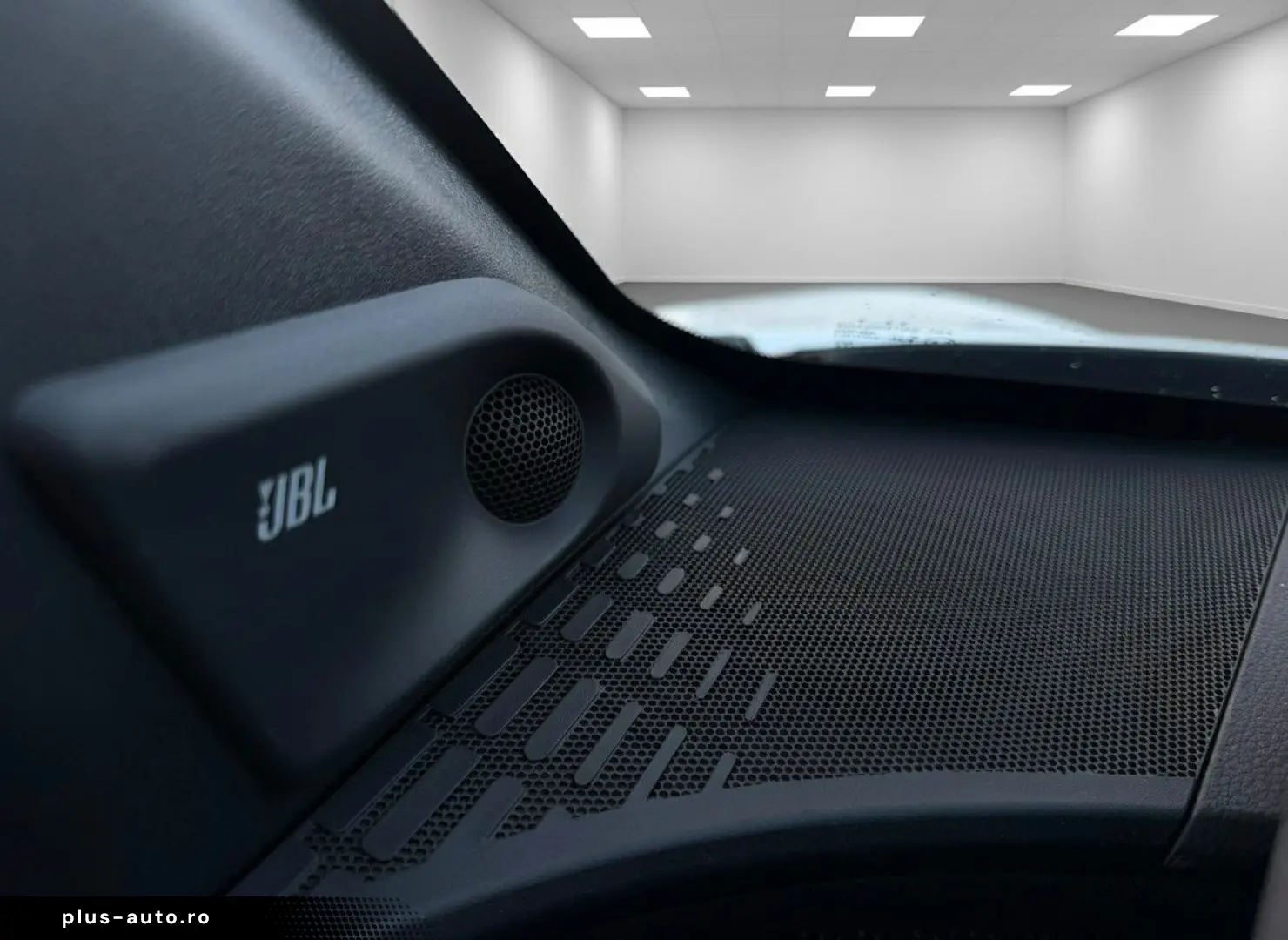 TOYOTA bZ4X Executive Full options  AWD   PANO