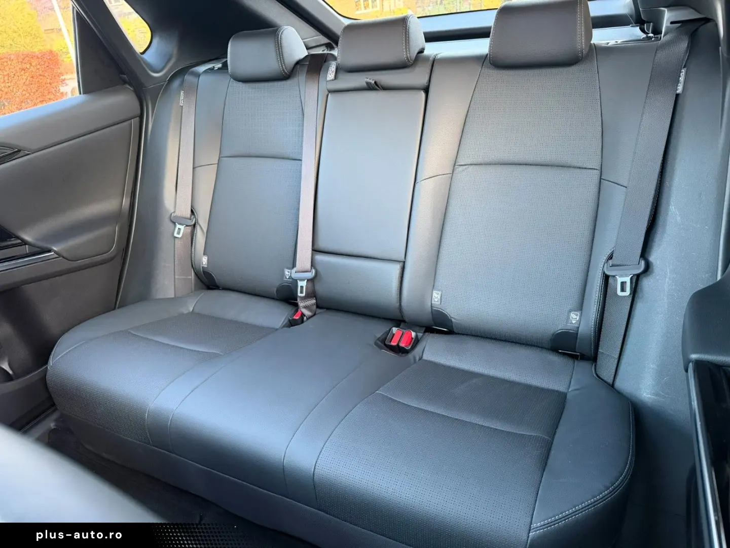 TOYOTA bZ4X Executive Full options  AWD   PANO