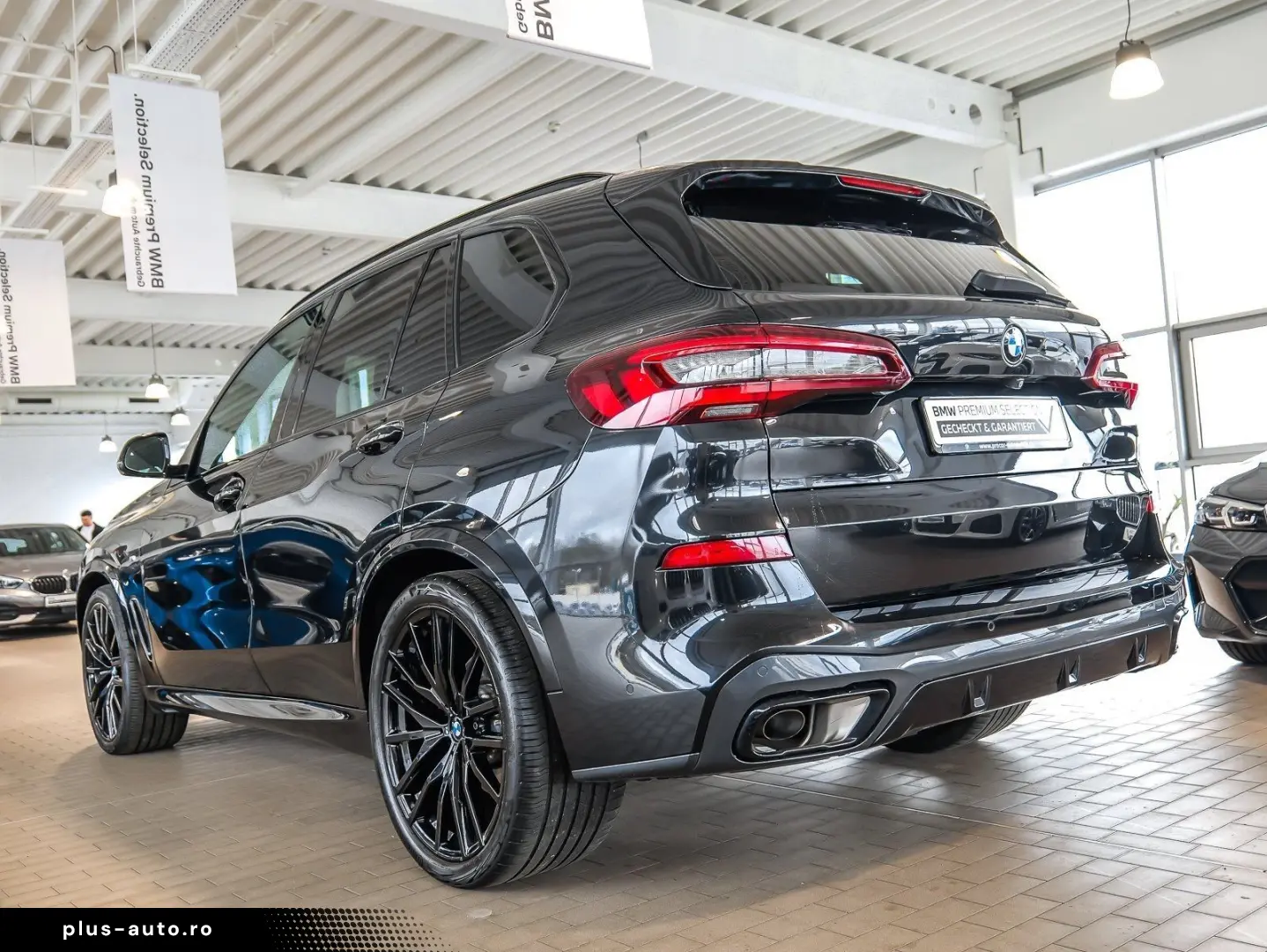 BMW X5 xDrive30d M-Sport AHK Luftfed. HUD Surr.View