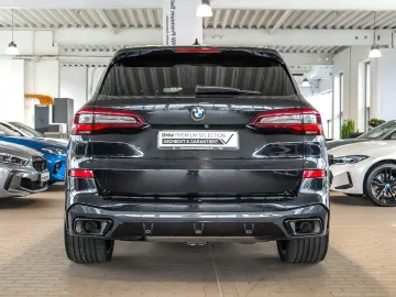 BMW X5 xDrive30d M-Sport AHK Luftfed. HUD Surr.View