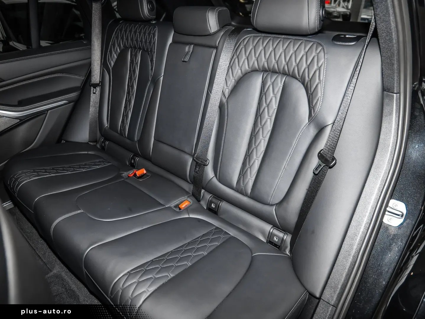 BMW X5 xDrive30d M-Sport AHK Luftfed. HUD Surr.View