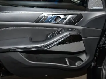 BMW X5 xDrive30d M-Sport AHK Luftfed. HUD Surr.View