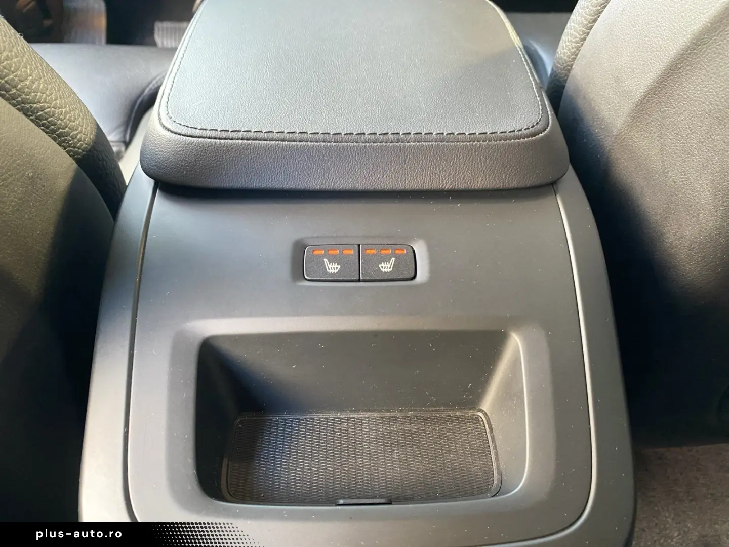 VOLVO XC90 B5 (Diesel) Plus Dark ACC LED Navi SHZ Kam.