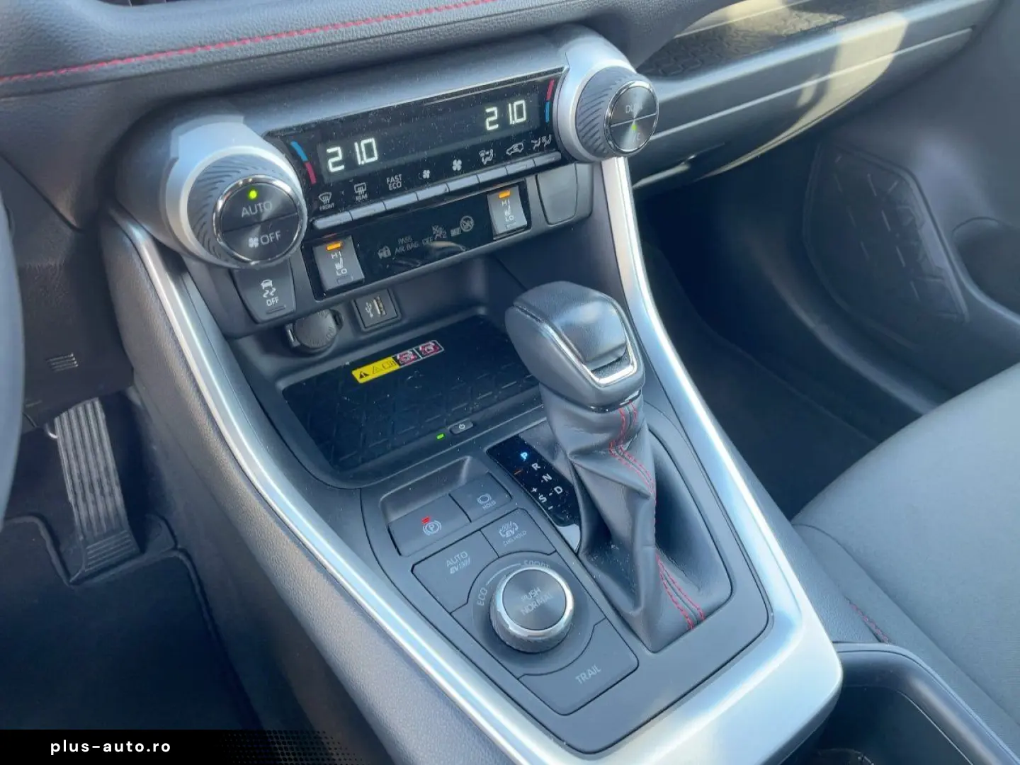 TOYOTA RAV4 2.5 Plug-In Hybrid Comfort HUD Navi 4xSHZ A