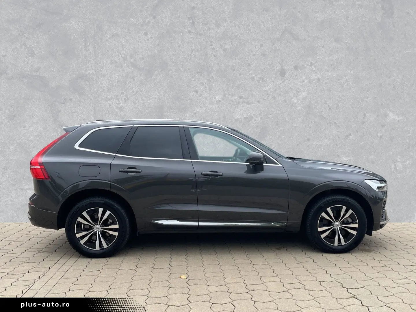 VOLVO XC60 Recharge T6 AWD Thors Hammer Winterpkt. 18