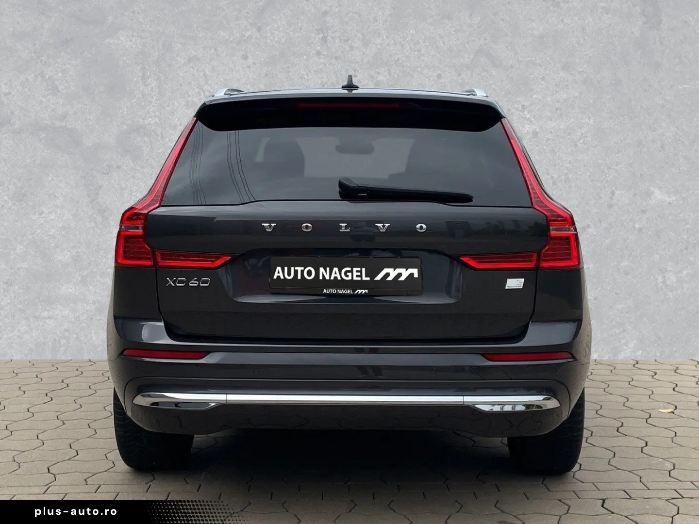 VOLVO XC60 Recharge T6 AWD Thors Hammer Winterpkt. 18